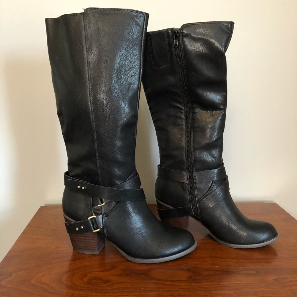 Fergie 8.5 Leader Strappy Knee High Boots Black